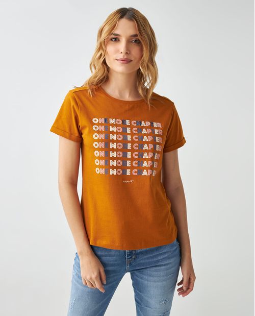 Camiseta básica con gráfico localizado y bordados