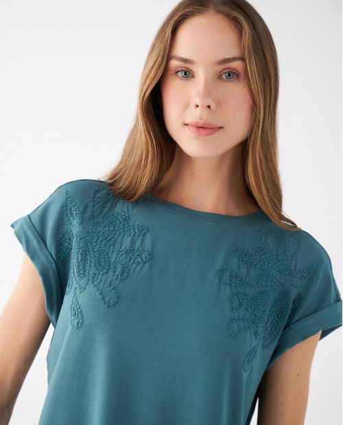 Camiseta con bordados decorativos para mujer