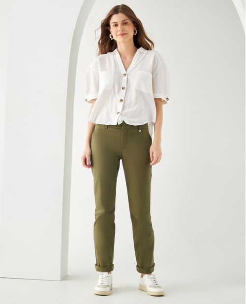 Pantalón con bolsillos laterales para mujer