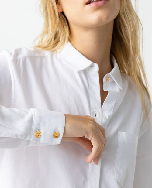 Camisa con bolsillo de parche para mujer