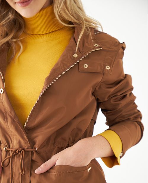 Chaqueta con capucha para mujer
