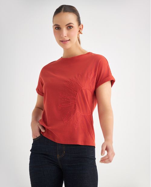 Camiseta con bordado en frente para mujer