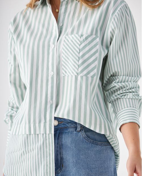 Camisa con diseño a rayas para mujer