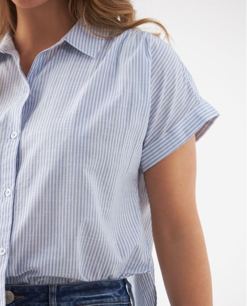 Camisa con diseño a rayas para mujer