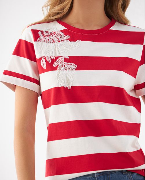 Camiseta con aplique bordado para mujer