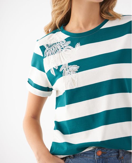 Camiseta con aplique bordado para mujer