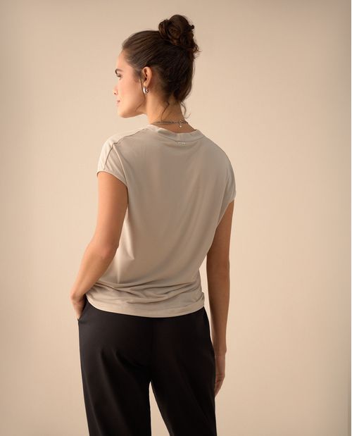 Camisa de tela fluida para mujer