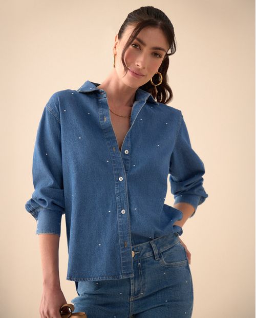 Camisa en denim liviano para mujer