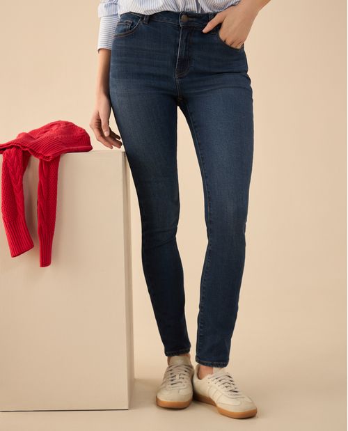 Jean slim tono oscuro para mujer