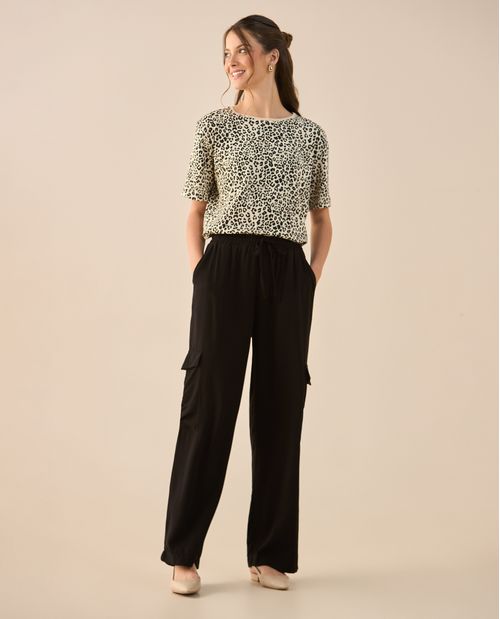 Pantalón de tela fluida para mujer