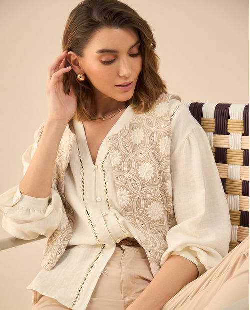 Camisa con escote en V para mujer
