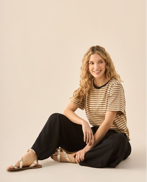 Pantalón clásico de silueta amplia para mujer