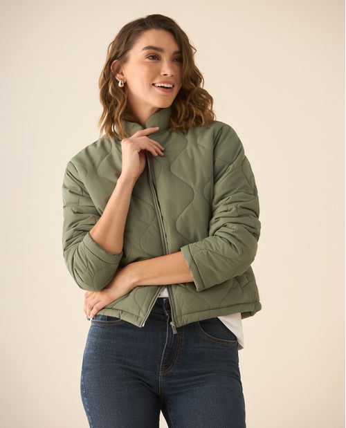 Chaqueta acolchada de cuello alto para mujer