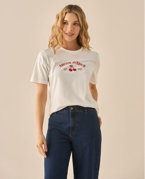 Camiseta con detalles bordados en frente para mujer