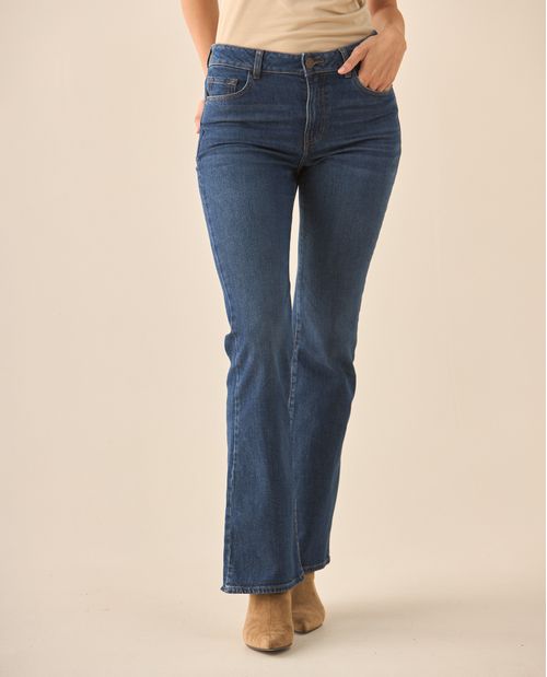 Jean Boot cut tono medio oscuro para mujer