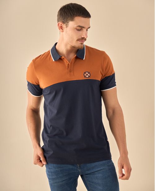 Polo con Diseño Block