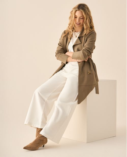 Abrigo tipo trench de textura suave para mujer
