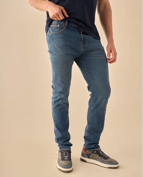 Jean Slim Fit con Costuras Contrastantes