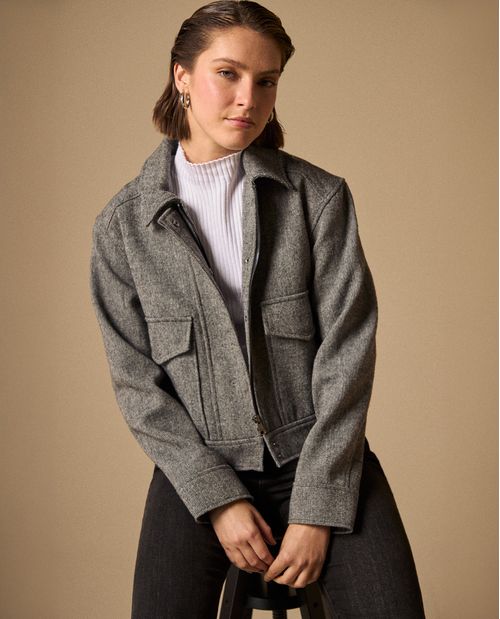 Chaqueta Bomber Gris con Textura Espiga