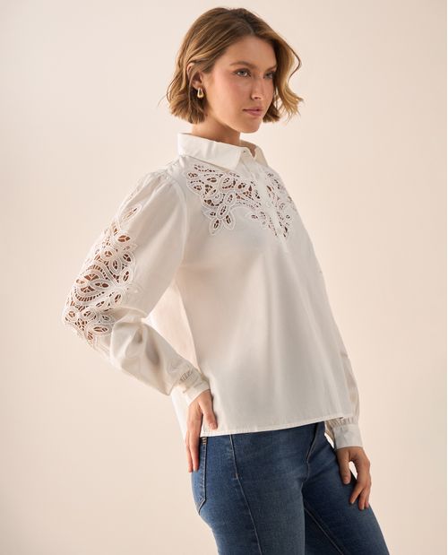 Camisa Blanca con Bordados Calados Artesanales