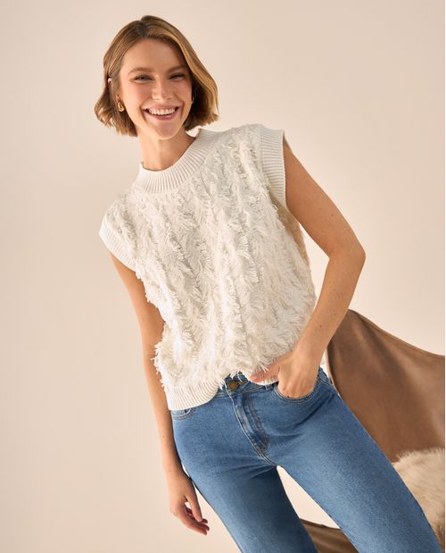 Chaleco Texturizado con Flecos