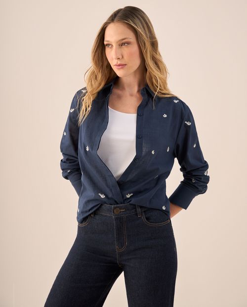 Camisa con Bordados Florales Azules