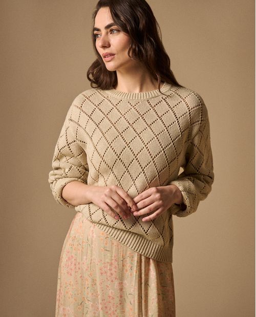 Suéter Verde con Patrón Geométrico Calado