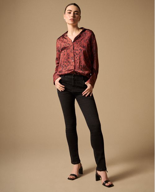 Jean Slim Negro con Detalles Brillantes