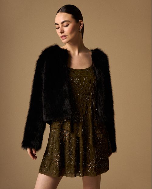 Chaqueta Negra de Pelo Sintético Premium