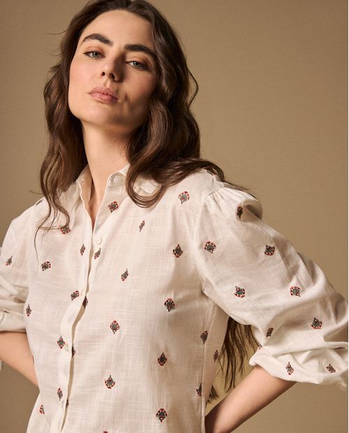 Camisa Estampada Flores Pequeñas Manga 3/4