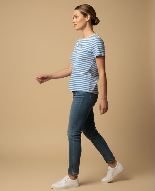 Camiseta con Rayas y Texto Bordado