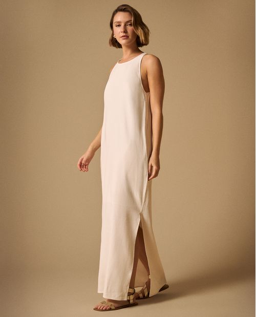 Vestido Maxi Blanco con Abertura Lateral