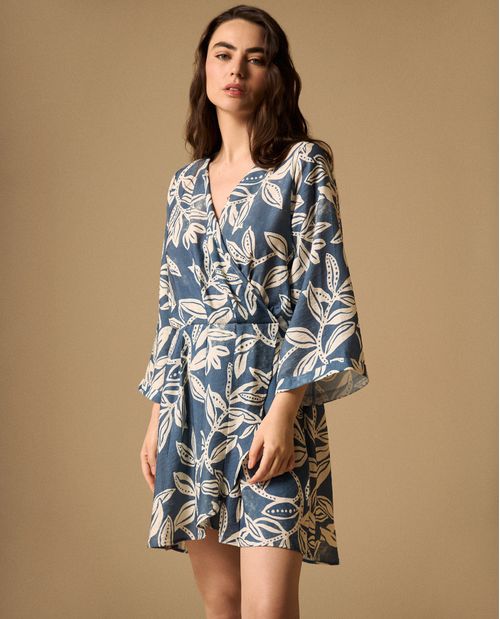 Vestido Wrap Azul con Estampado Tropical