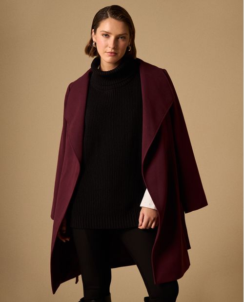 Capa Tejida Cuello Alto Negro