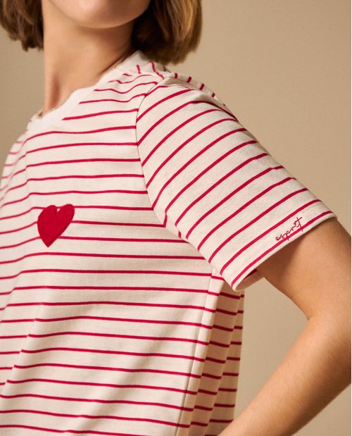 Camiseta Rayas con Corazón Bordado