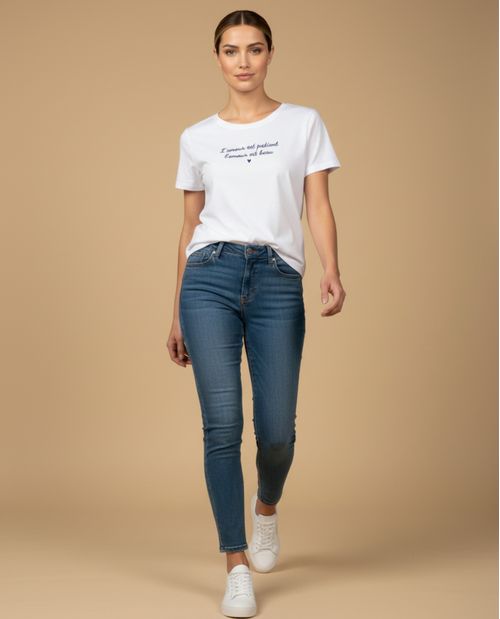 Camiseta con Mensaje Francés Bordado