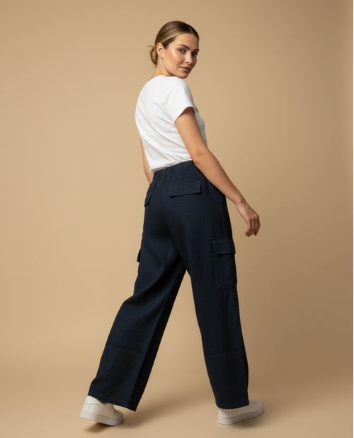 Pantalón cargo wide leg con bolsillos laterales para mujer