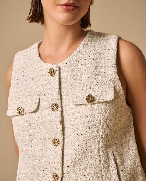 Chaleco Texturizado con Botones Dorados
