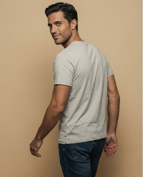 Camiseta unisex con estampado tipográfico manga corta