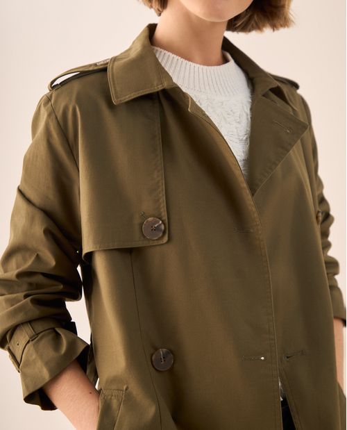 Trench Azul Bahía con Cinturón Ajustable