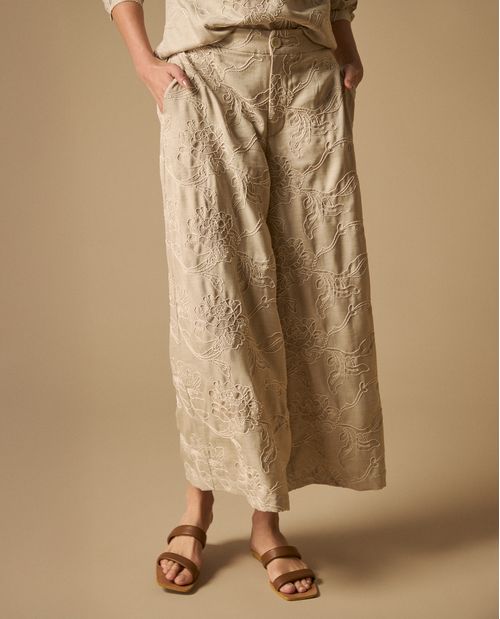 Pantalón palazzo con bordados texturizados para mujer