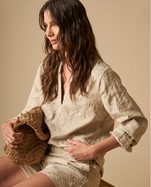 Camisa bordados florales manga larga para mujer