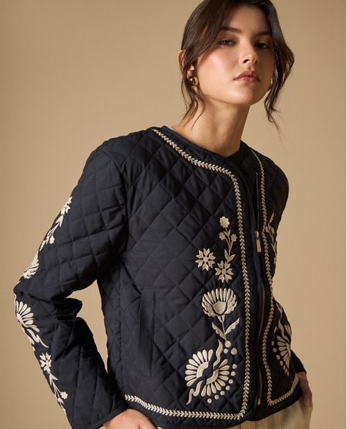 Chaqueta acolchada con bordados florales para mujer