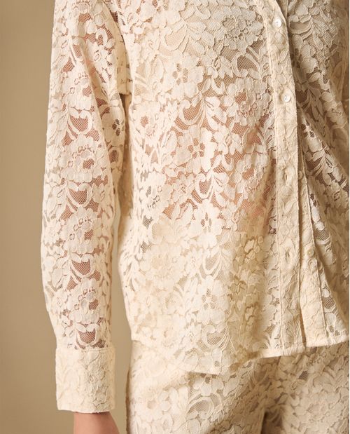 Camisa manga larga con detalles florales para mujer