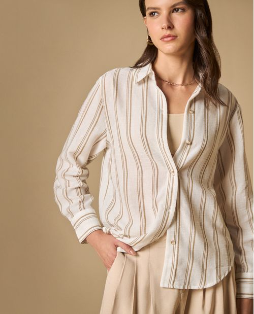 Camisa clásica con rayas verticales para mujer