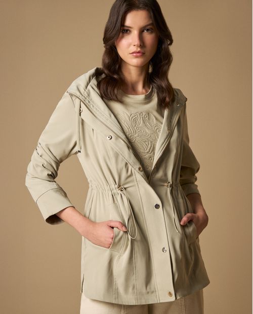 Chaqueta con capucha y cordones ajustables para mujer