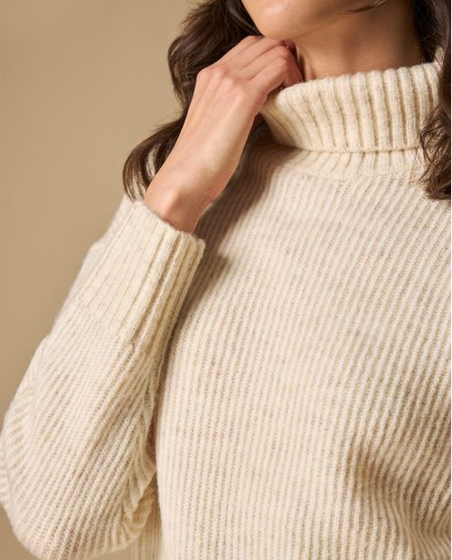 Suéter cuello alto acanalado para mujer