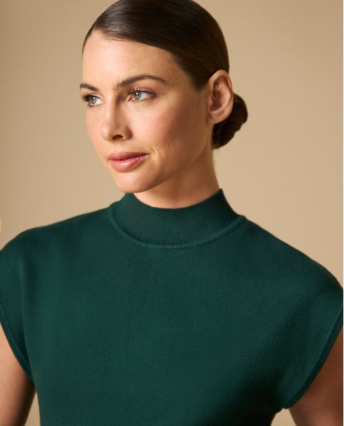 Camiseta cuello alto sin mangas para mujer