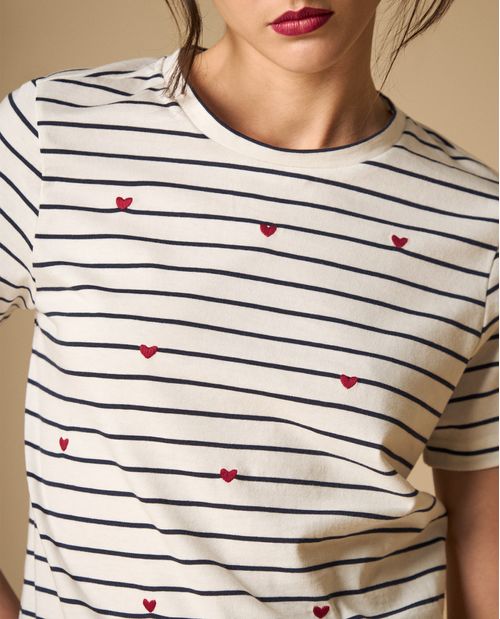 Camiseta rayas con estampado de corazones para mujer