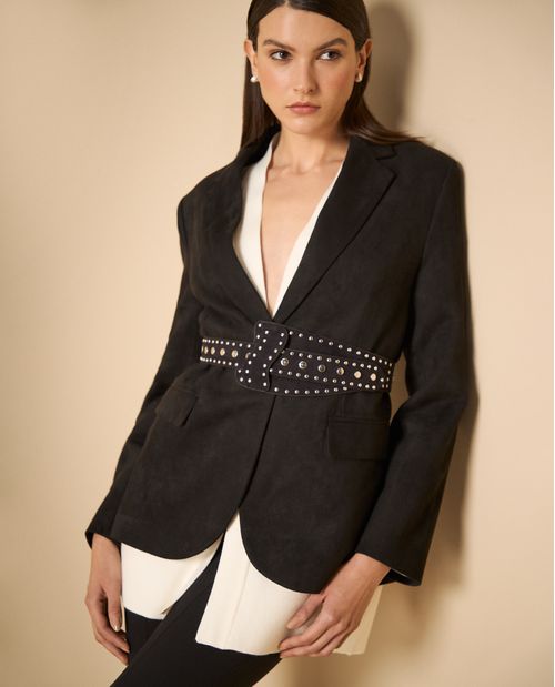 Chaqueta blazer con cinturón de tachuelas para mujer